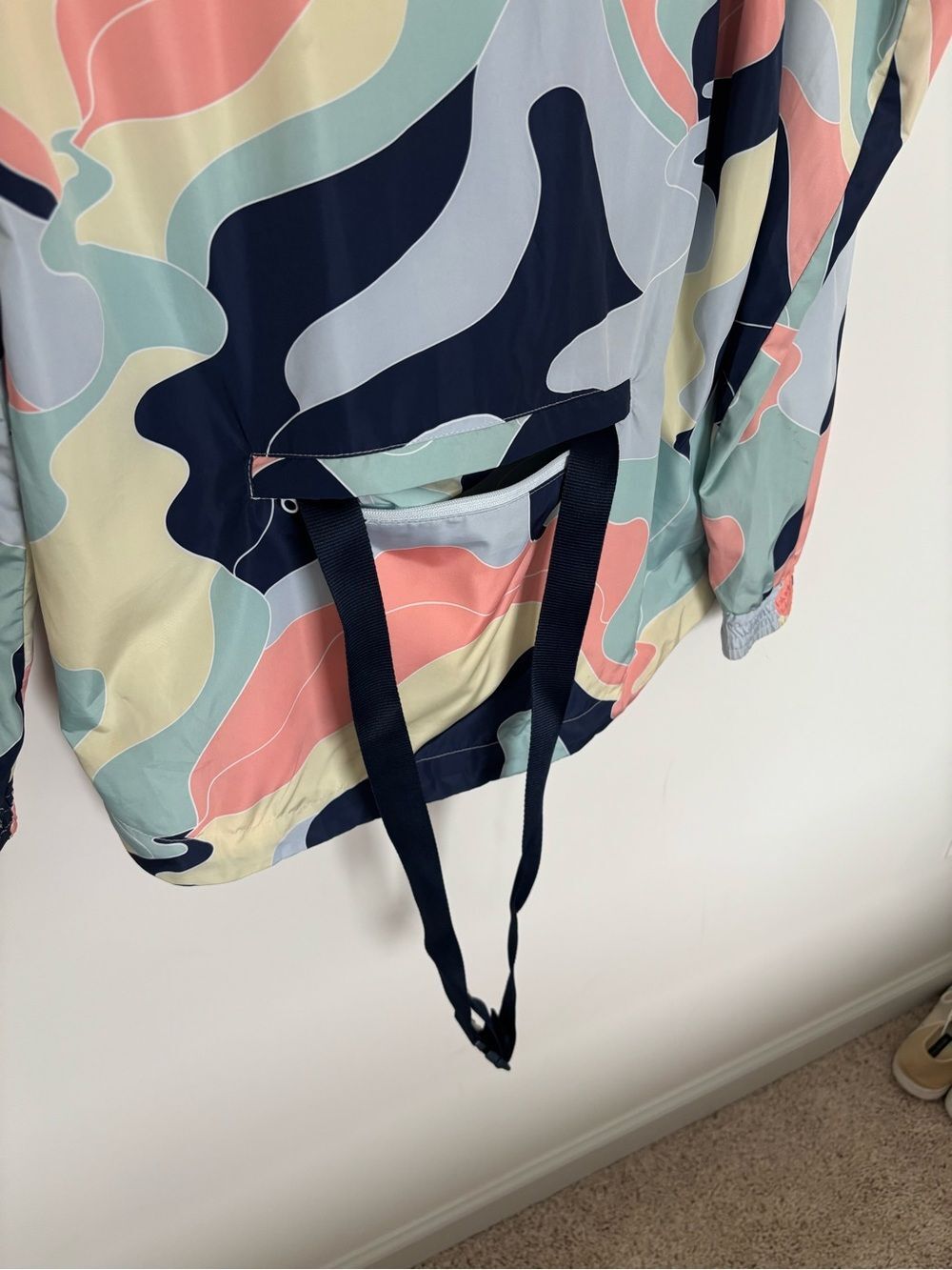 Adidas Packable Windbreaker Converts to Beltbag Colorful Camo Pattern Size S - Picture 10 of 13